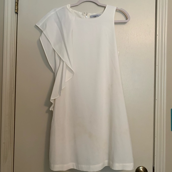 Beautiful and classy white dress - Picture 1 of 1